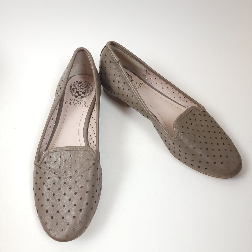 Vince Camuto Lannan Perforated Slip On Loafer Flat Shoes Taupe Size 6B